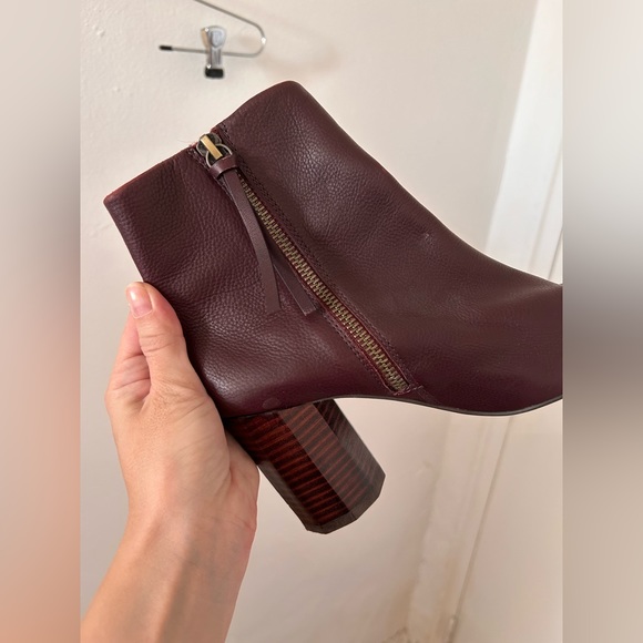 GREY CITY - Women’s Burgundy Leather Octogon Heel - Size 6 - Picture 4 of 9